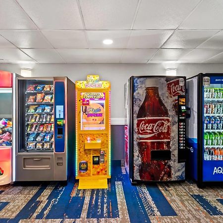 Quality Inn Форт Додж Екстериор снимка