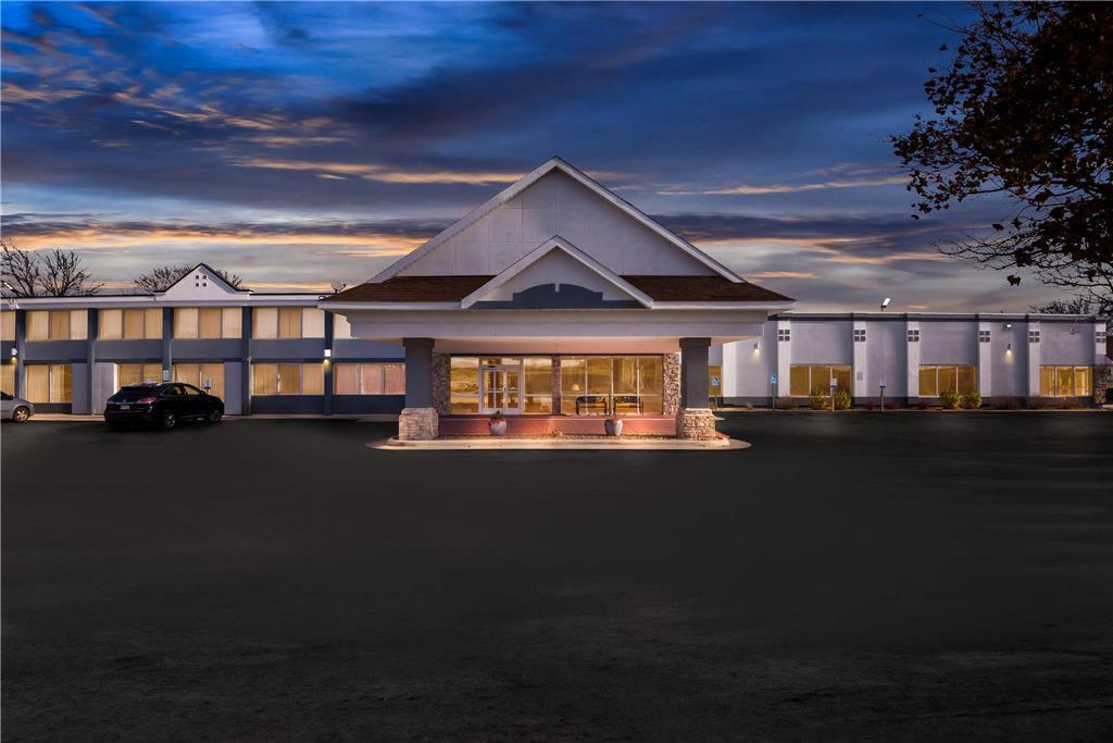 Quality Inn Форт Додж Екстериор снимка